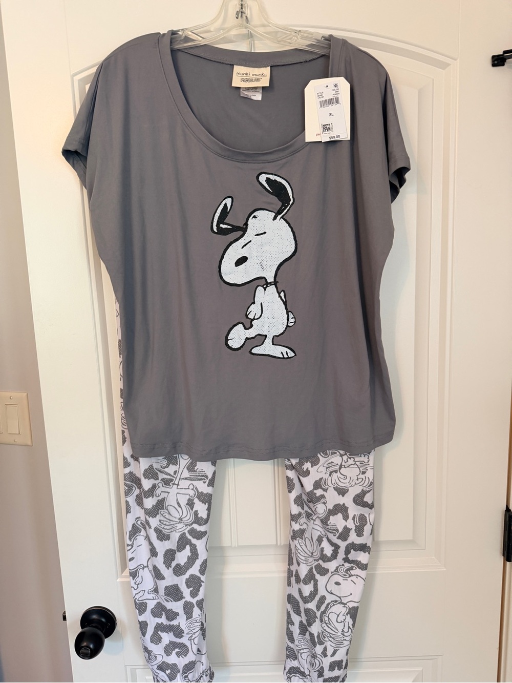 Munki Munki Peanuts Snoopy Pajama Set - Gray and White XL